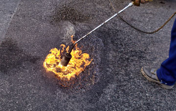 Thongsbridge flat roofing repairs